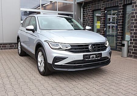 VW Tiguan Volkswagen Life 4Motion AHK/Automatik/LED/ACC/Allrad