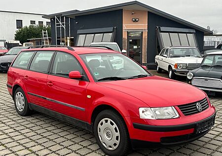 VW Passat Variant Volkswagen 1.6 Automatik Comfortline *1HAND*