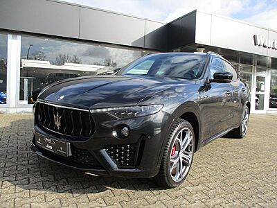 Maserati Levante Modena S Q4/ Panoramadach