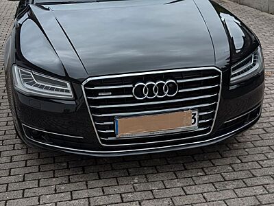 Audi A8 3.0 TDI tiptronic quattro -
