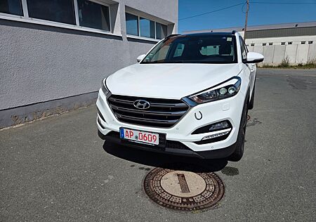 Hyundai Tucson 2.0 CRDi 135kW Premium LEDER AHK USW