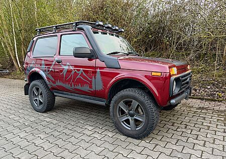 Lada Niva Legend Unikat - besser als Neu