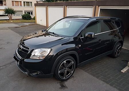 Chevrolet Orlando 2.0 LT+ MT LT+