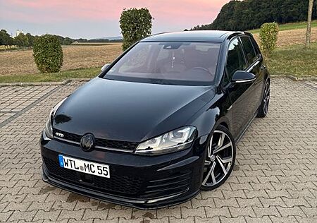 VW Golf Volkswagen 2.0 TDI DSG BMT GTD GTD
