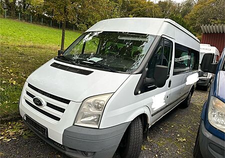 Ford Transit hoch lang 9 sitze