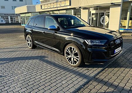 Audi SQ7 TFSI quattro tiptronic -