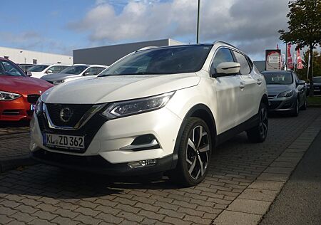 Nissan Qashqai Tekna+ PANO AHK NAVI LEDER LED WR/SR-19"