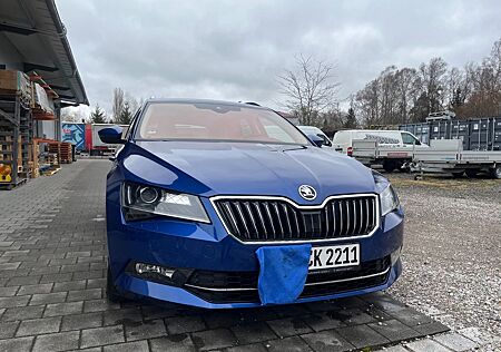 Skoda Superb 2.0 TDI SCR 140kW DSG 4x4 Prem Edi Co...