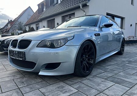 BMW M5 Limousine Exemplar SMG