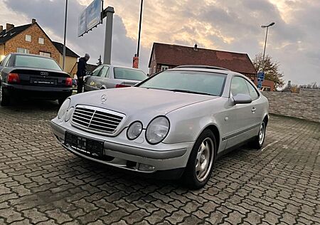 Mercedes-Benz CLK 200 Sport 87.000-KM Klimaanlage Sitzheizung