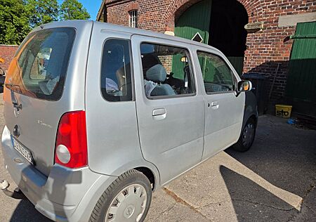 Opel Agila 1.2 -