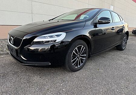 Volvo V40 T3 Momentum Aut. FULL-LED+RADAR+BLIS+CAM