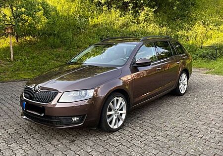 Skoda Octavia 1.4 TSI Joy Combi Joy