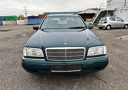 Mercedes-Benz C 180 Elegance