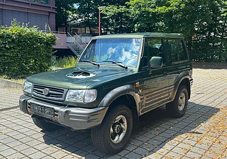 Hyundai Galloper 2,5 TD Exceed (5-Gang) 4x4 Klima Kurz