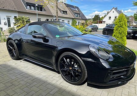 Porsche 992 Targa 4 Sport Design *Mwst. ausweisbar*