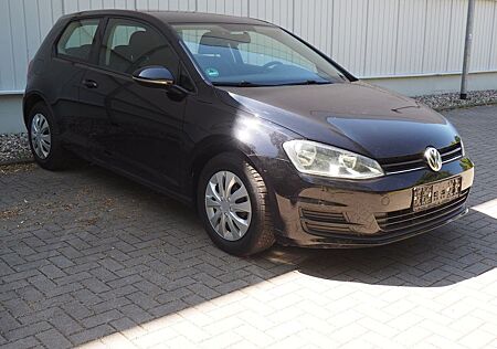 VW Golf Volkswagen VII Lim. Trendline Zahnriemen-Serv.-TÜV NEU