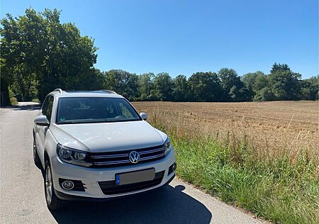 VW Tiguan Volkswagen 1.4 TSI BlueMotion Tech Sport & Style...
