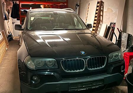 BMW X3 2.5 Liter Dieselmotor