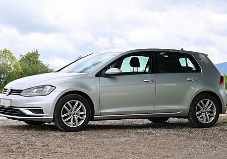 VW Golf Volkswagen 1.6 TDI SCR Comfortline Variant Comfortline