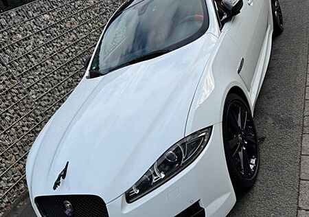 Jaguar XF 3.0 L V6 Diesel S -