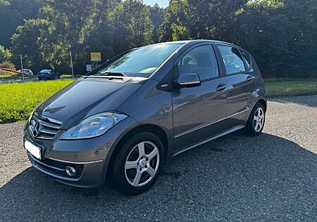 Mercedes-Benz A 160 ELEGANCE Autotronic ELEGANCE