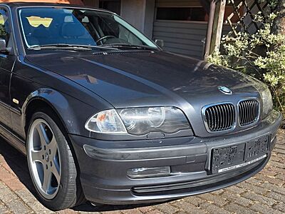 BMW 323i -iA Vollausstattung