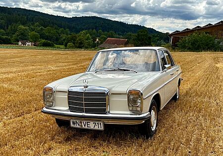 Mercedes-Benz 220 /8 Benzin Original km. TÜV neu H-Kennzeichen