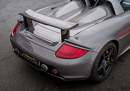 Porsche Carrera GT