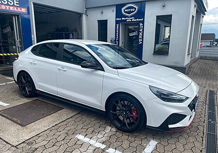 Hyundai i30 Fastback N Performance mit AHK abnehmbar