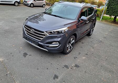 Hyundai Tucson Blue 1.7 CRDI 2WD