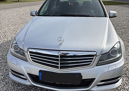 Mercedes-Benz C 220 CDI BlueEFFICIENCY -