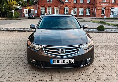 Honda Accord Tourer 2.2 i-DTEC Elegance