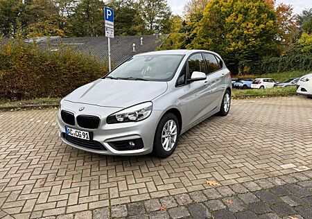 BMW 218i Active Tourer Advantage Automatik