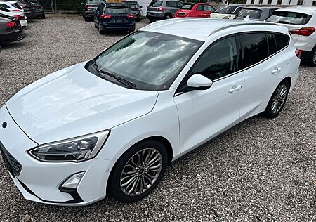 Ford Focus Turnier Titanium