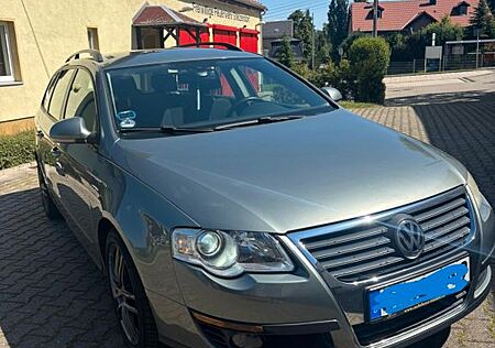 VW Passat Variant Volkswagen 1.6 FSI Comfortline Variant C...