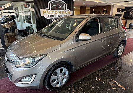 Hyundai i20 Trend AUTOMATIK!! TÜV NEU!! INSPEKTION NEU!!