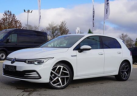 VW Golf Volkswagen VIII 1.5 eTSI DSG STYLE+NAVI+KAMERA+ACC+AHK