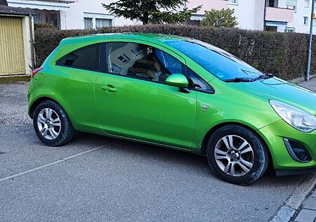 Opel Corsa 1.4 Color Edition Color Edition