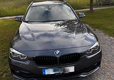 BMW 330i xDrive Touring Advantage Automatic Adva...