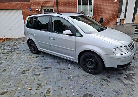 VW Touran Volkswagen 1.9 TDI 77kW DSG Basis Basis