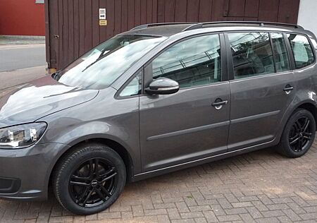 VW Touran Volkswagen 1.2 TSI BlueMotion - Insp + Kette