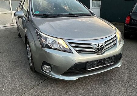 Toyota Avensis Kombi Life