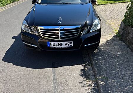 Mercedes-Benz E 300 CDI BlueEFFICIENCY AVANTGARDE AVANTGARDE