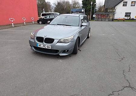 BMW 525i A touring -