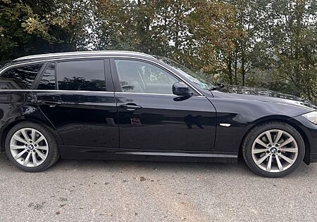 BMW 320d Touring Edition Exclusive Edition Exclusive