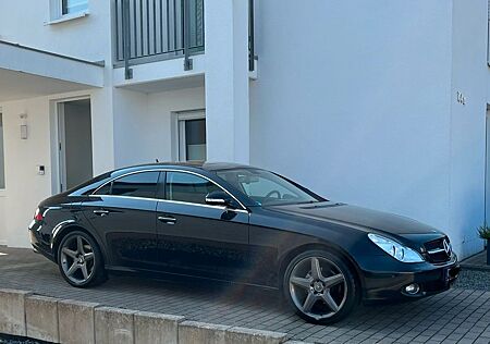 Mercedes-Benz CLS 320 CDI - 3L TÜV NEU!