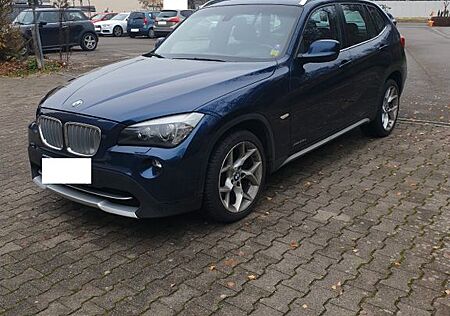 BMW X1 xDrive 23d XLine NavProf Panorama Xenon