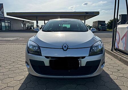 Renault Megane Dynamique dCi 130 FAP Eco2 Dynamique