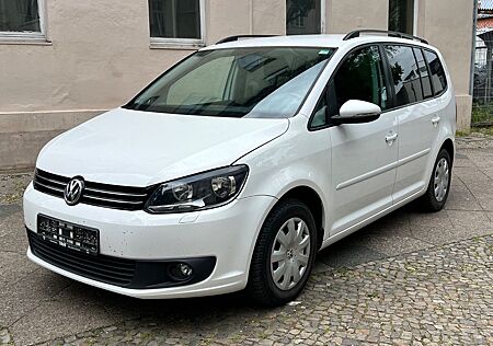 VW Touran Volkswagen 1.6 TDI Comfortline BlueMotion Tech